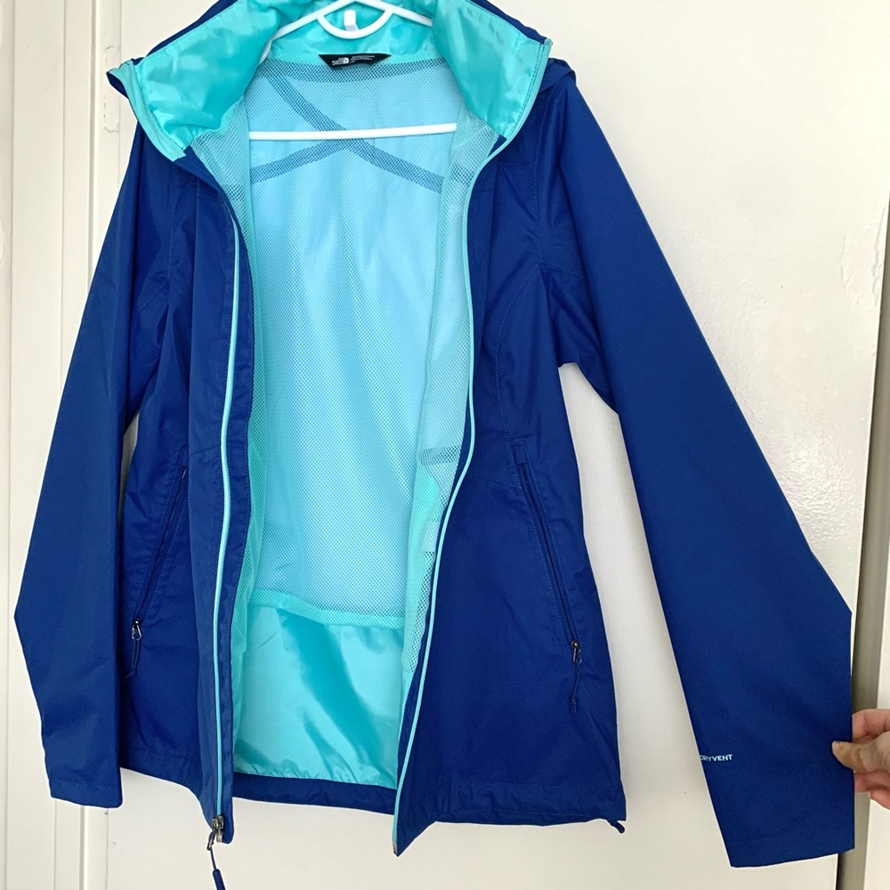 The North Face Women’s Jacket - Picture 12 of 16